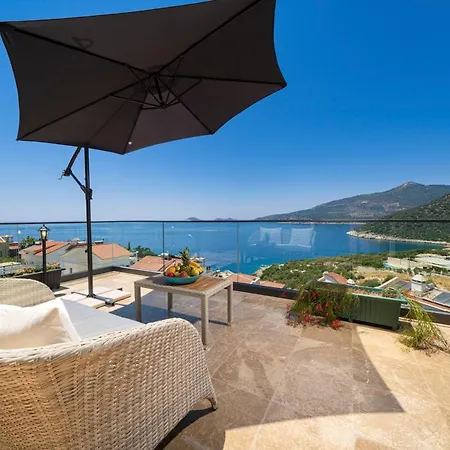 Villa In Sleeps 8 With Pool And Air Con Kalkan