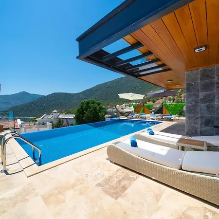 In Sleeps 8 With Pool And Air Con Villa