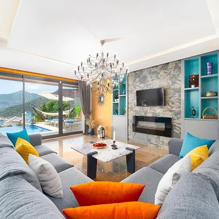 In Sleeps 8 With Pool And Air Con *