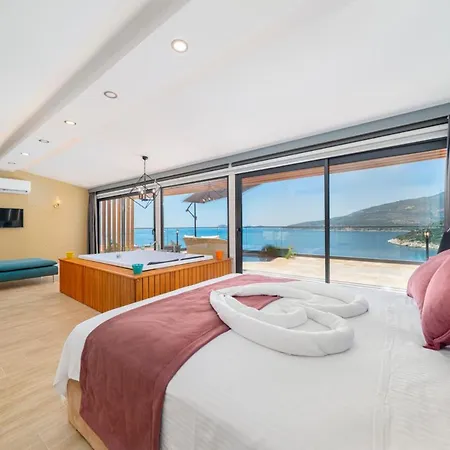 In Sleeps 8 With Pool And Air Con * Kalkan