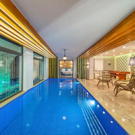 In Sleeps 8 With Pool And Air Con Villa