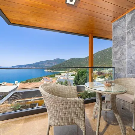 In Sleeps 8 With Pool And Air Con 别墅 *